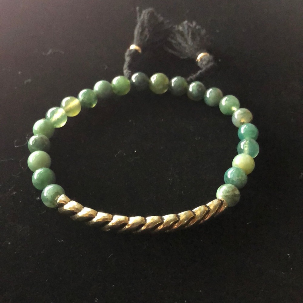 Banana Republic green beaded bracelet w/tassel